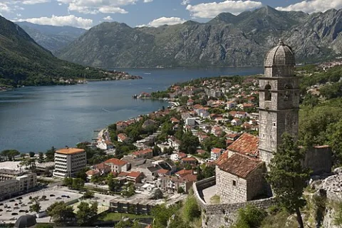 Kotor port